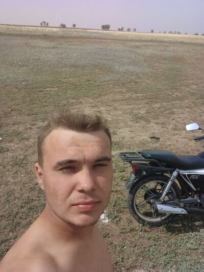 ,   Igor, 24 ,   ,   