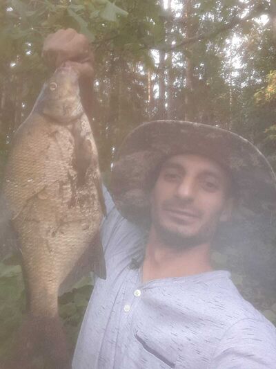  ,   Ernst, 42 ,   ,   