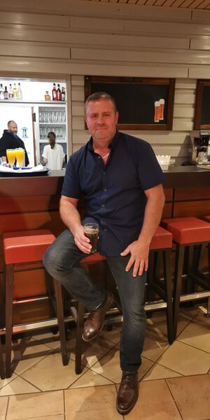  ,   Garik, 40 ,   ,   , c 