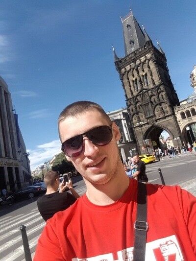  ,   Viktor, 33 ,   ,   , c 