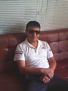  ,   Ali, 42 ,   