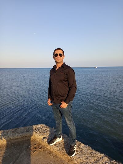  ,   Hikmet, 42 ,   ,   , c 