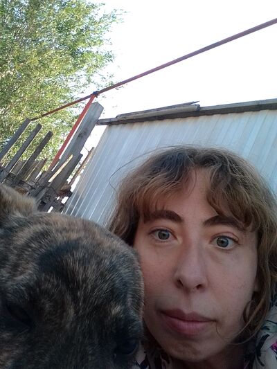  ,   Elena, 38 ,   c 