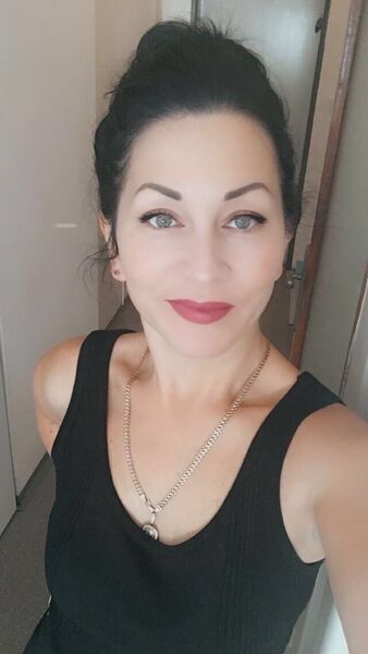  ,   Natalij, 49 ,   