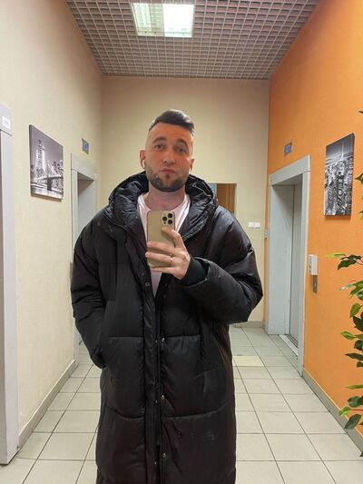  ,   Vladislav, 29 ,   ,   