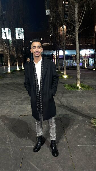  ,   Aziz, 28 ,   ,   