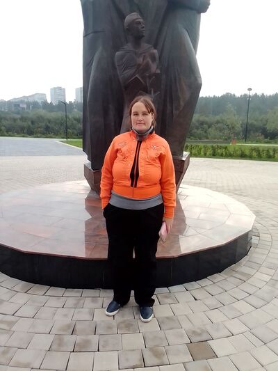  ,   Ekaterina, 34 ,   c 