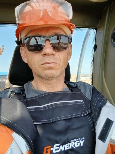  ,   Ruslan, 51 ,   ,   , c , 