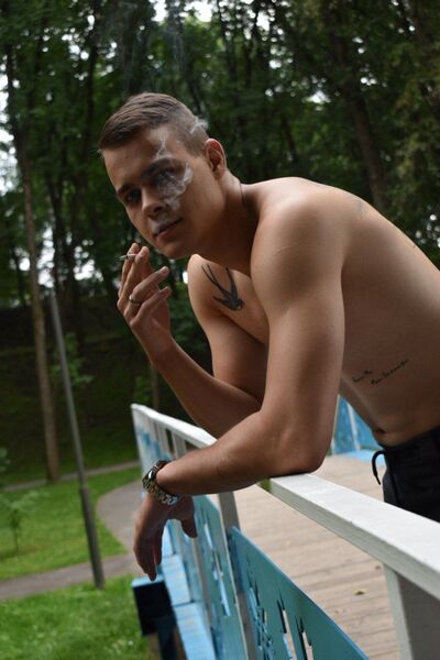  ,   Arthur, 23 ,   ,   