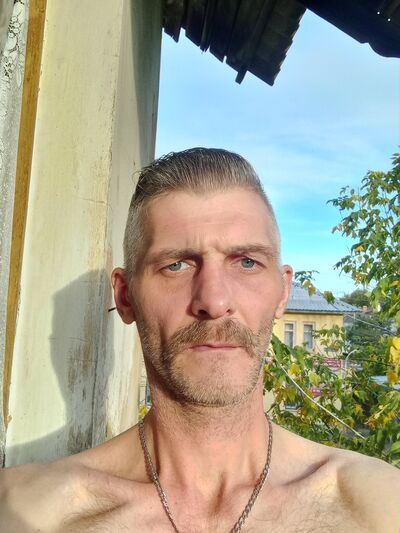  ,   Igor, 39 ,   ,   