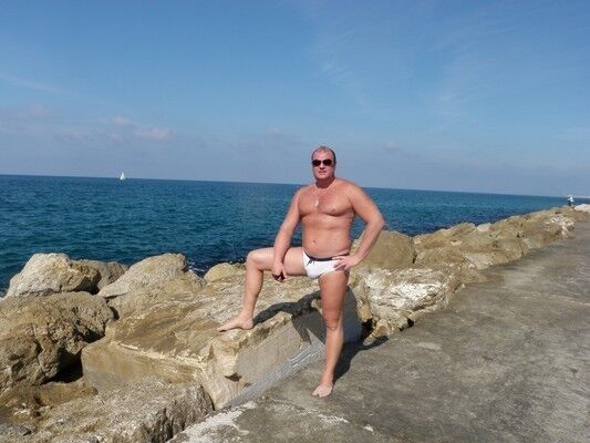  ,   Aleks, 44 ,   