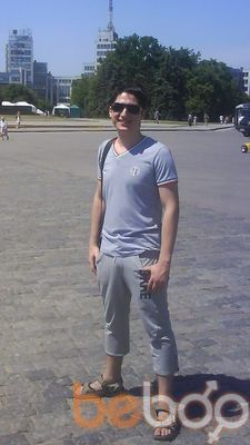  ,   Eduard, 35 ,   