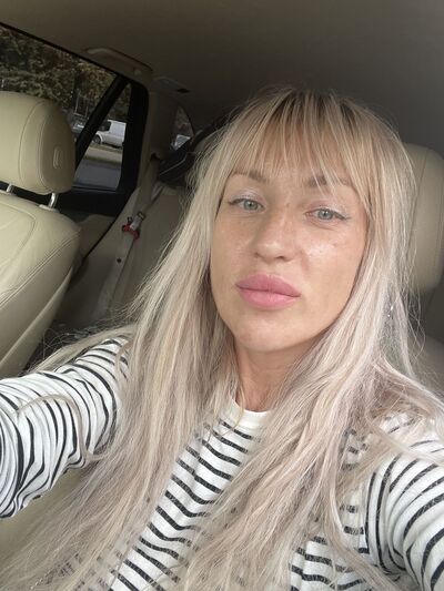  ,   Nina, 40 ,   ,   