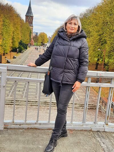  ,   Irena, 57 ,   c 