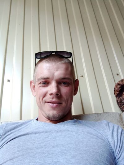  ,   Vasili, 32 ,   ,   , c 