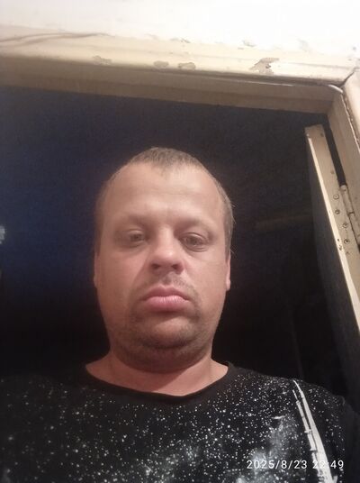  ,   Anton, 33 ,   ,   