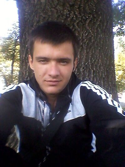 ,   Leon, 37 ,   ,   , c 