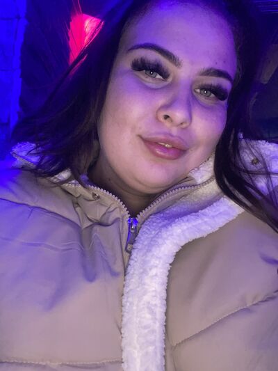  ,   Marina, 28 ,   ,   
