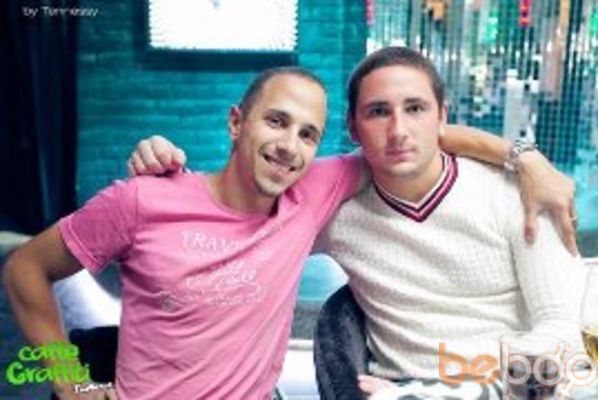  ,   Stefan, 31 ,   
