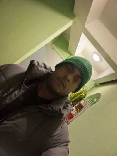  ,   Yoendris, 43 ,   ,   