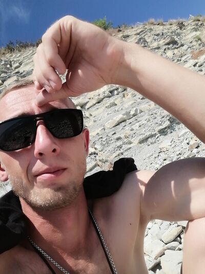  ,   Denis, 34 ,   ,   , c 