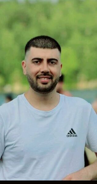  ,   John, 25 ,   ,   