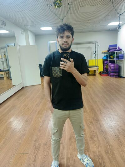 ,   Gangi, 28 ,   ,   