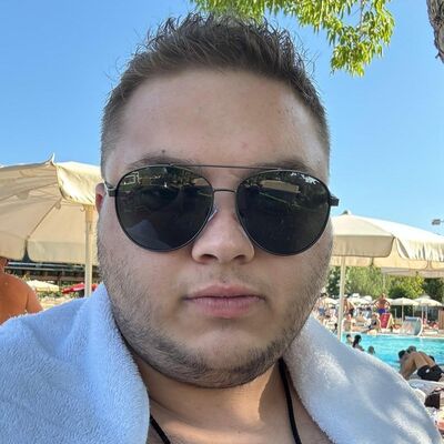  ,   Mixail, 25 ,   ,   , c , 