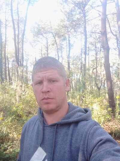  ,   Egor, 37 ,   ,   