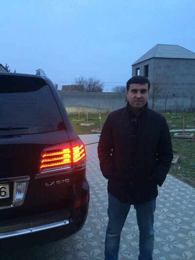  ,   Orxan A, 42 ,   ,   , c , 