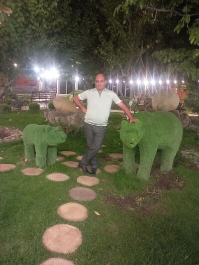  ,   Simon, 48 ,   ,   