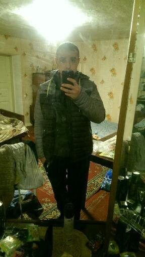  ,   Denis, 34 ,   
