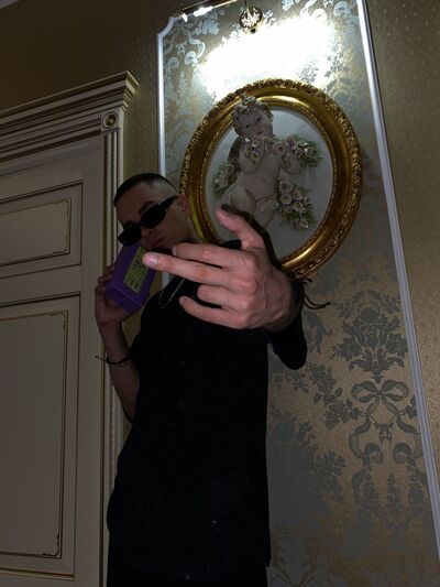  ,   Anton, 34 ,   ,   