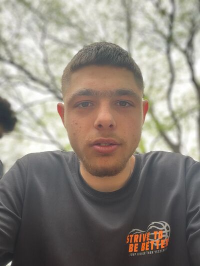  ,   Valik, 29 ,   ,   