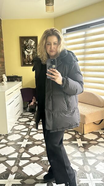  ,   Liz, 60 ,     