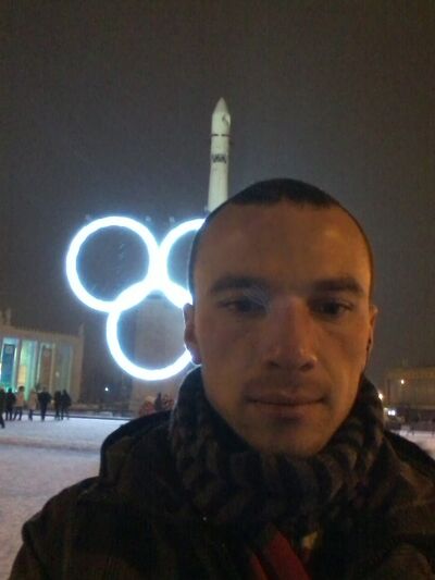  ,   Vadim, 33 ,   