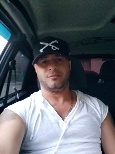  ,   Kurt, 45 ,   