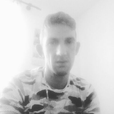 ,   Erovic, 44 ,   ,   , c 