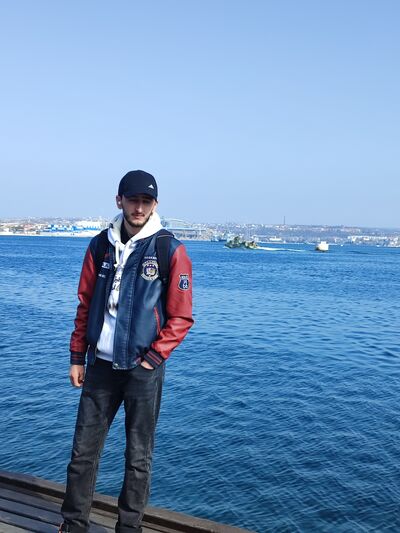  ,   Akom, 27 ,   ,   