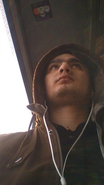  -,   Oybek, 33 ,   