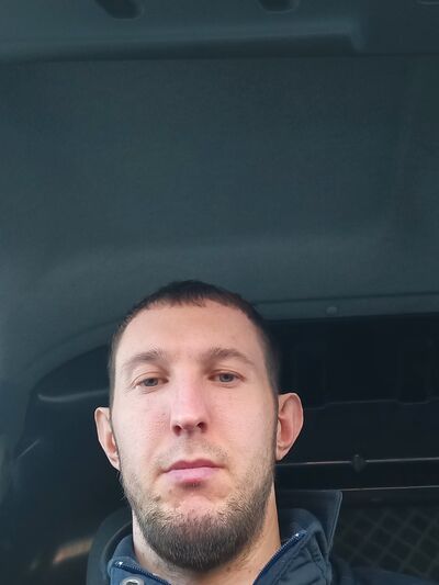  ,   Geka, 34 ,   ,   