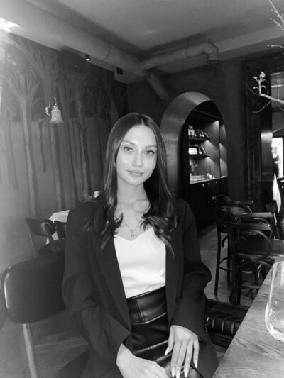  ,   Diana, 24 ,   ,   