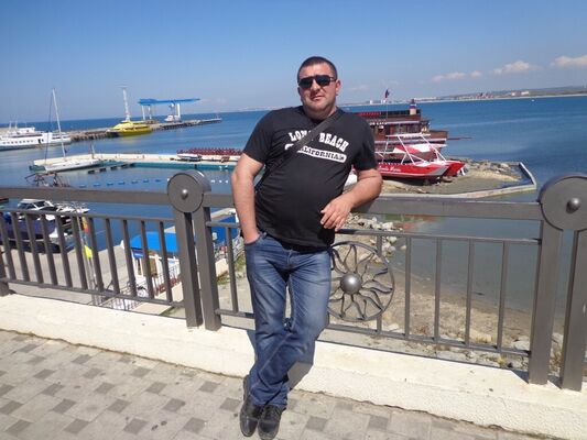  ,   Alexander, 43 ,     