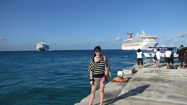  ,   Alexandra, 47 ,   ,   , c 