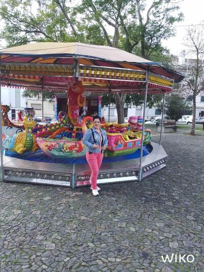 ,   Liuda, 37 ,   ,   , c 