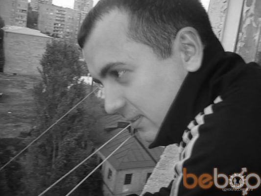  ,   Artiom, 40 ,   