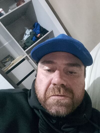  --,   Eduardo, 42 ,   ,   