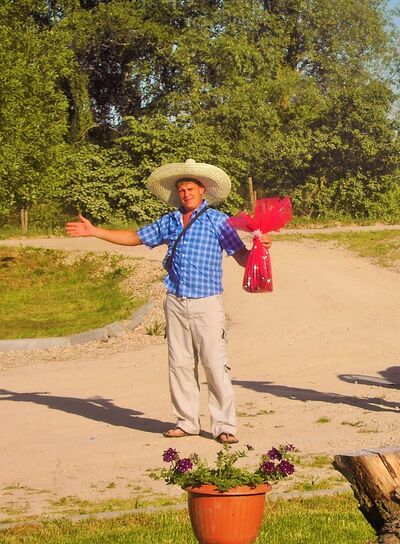  ,   Alexej, 44 ,   ,   , c 