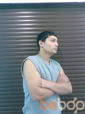  ,   Bek, 32 ,  