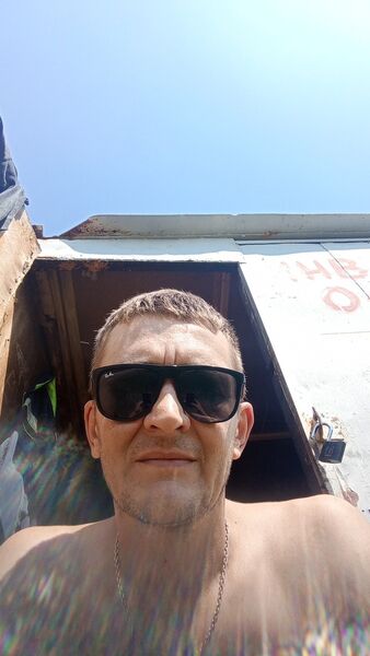  ,   Victor, 42 ,   ,   , c 